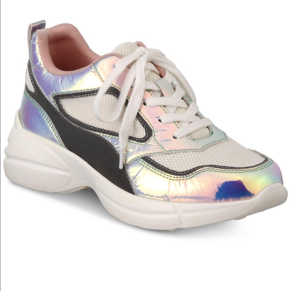 Material Girl Ossianna Sneakers